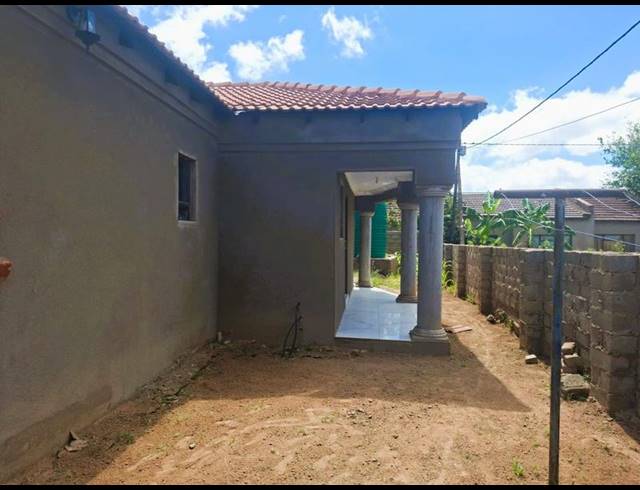 4 BEDROOM HOUSE FOR SALE IN MANKWENG